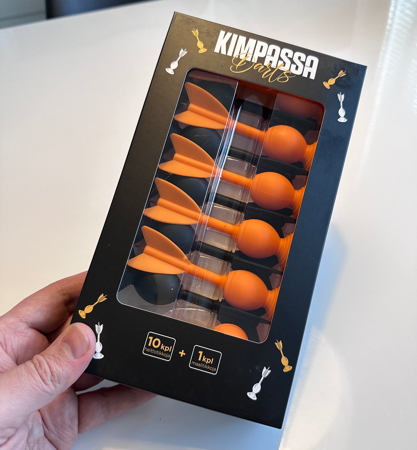 Kimpassa Darts -kumitikkapeli
